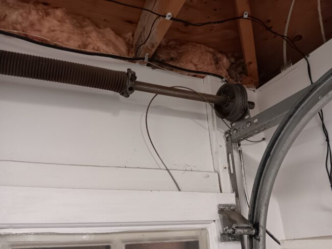 Garage-door-cable-repair-mississauga-fix repair-garage-door-cable-mississauga